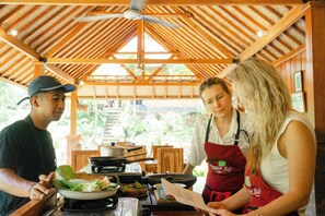 Ecotours - The Ridge Bali (Ubud)