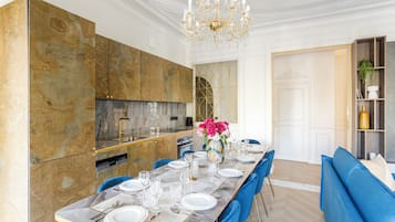 Dineren