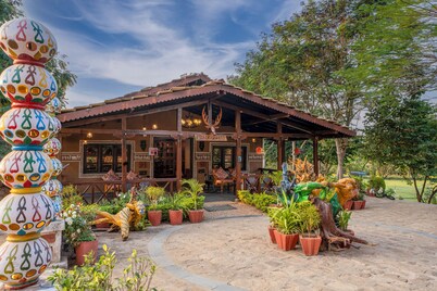WOWSTAYZ2 PACHMARHI ECOTEL RESORT