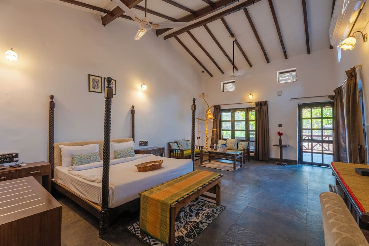 1 habitación, ropa de cama de alta calidad y escritorio