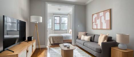 1 chambre, fer et planche à repasser, Wi-Fi, draps fournis