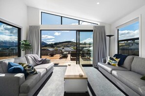 TV, offices - Views from the Heights (Wanaka)