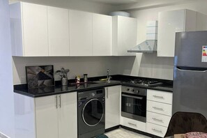 Fridge, microwave, oven, coffee/tea maker