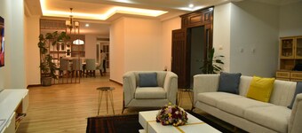 5 Bedroom Exquisite Villa in Top-view Area