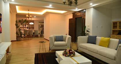 5 Bedroom Exquisite Villa in Top-view Area