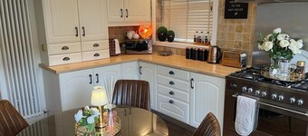 'Cosy Cottage' - 2 Bed High End Cottage in Bawtry