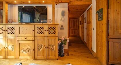 Astoria - UltraCentral 140m2 | Balcons | Vues | Balnéo Sauna