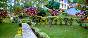 Livalana Hotel 