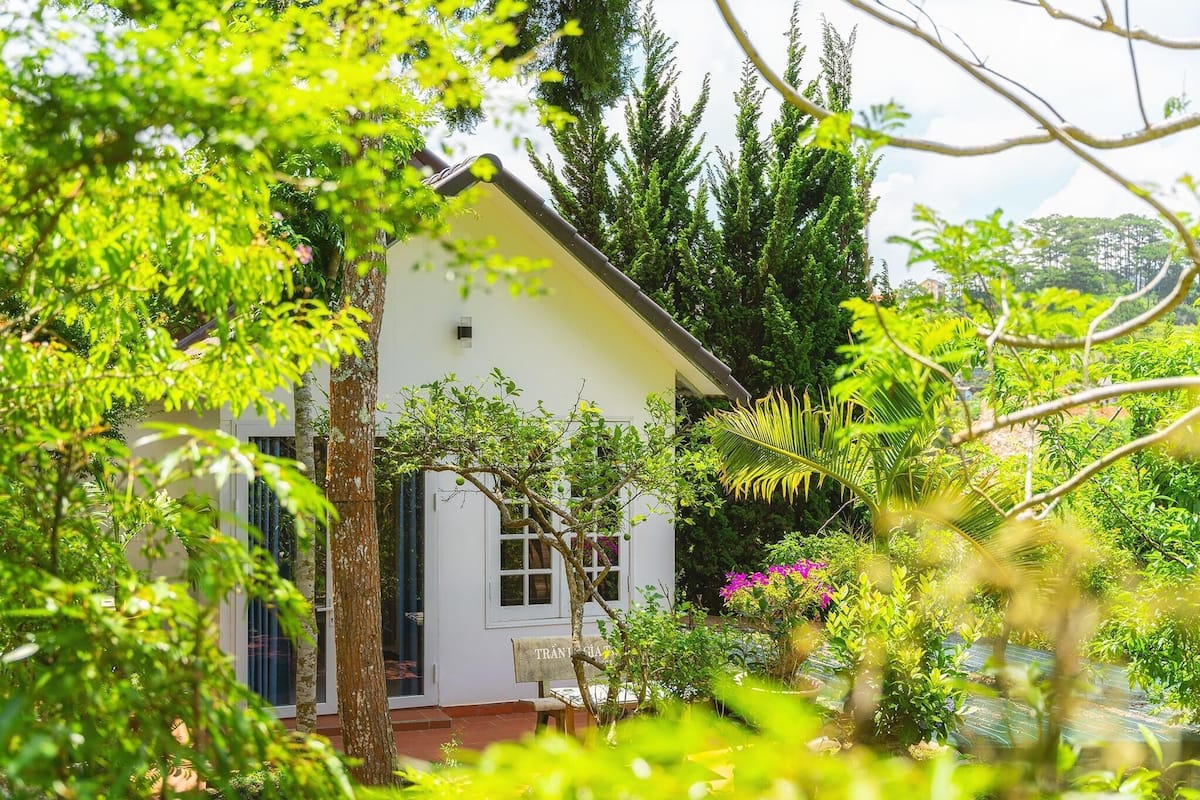 Standaard bungalow | 1 slaapkamer, een minibar, een bureau, verduisterende gordijnen