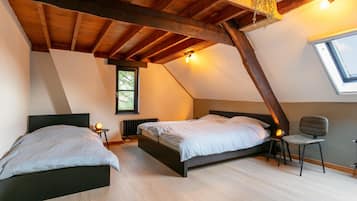 8 bedrooms, Internet