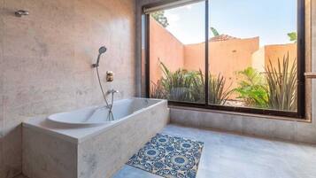 Shower, towels, soap, shampoo