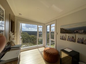 Interior - Unique photography studio space with amazing views (Hazelbrook)
