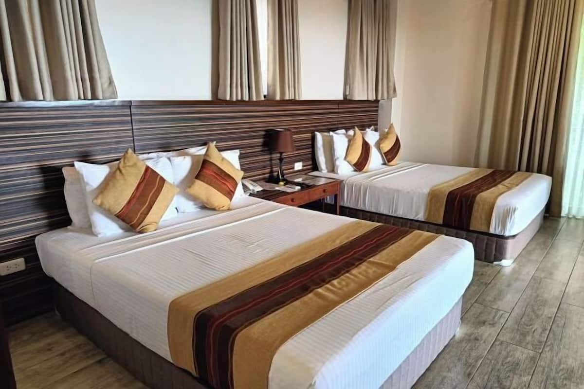 Rollaway beds, free WiFi, bed sheets