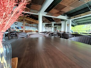 Restaurant - Mist Mountain Resort powered by Cocotel (Cebu City)