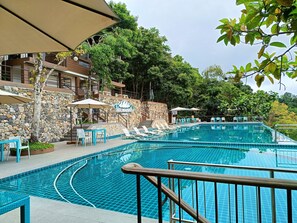 Piscine extérieure