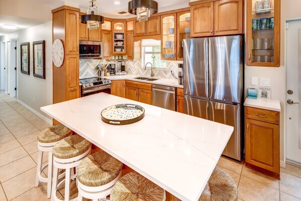 Fridge, microwave, dishwasher