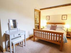 3 bedrooms, individually decorated, individually furnished, free WiFi
