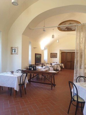 Colazione all'inglese inclusa, servita tutte le mattine 