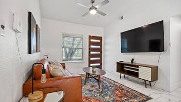 Televisio, työhuone