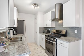 冰箱、烤箱、炉灶、洗碗机