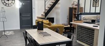 Loft Relais Cœur de France 3 Étoiles. Décoration Style Industriel. Centre-ville