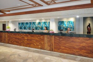 Lobby - Marriott's Maui Ocean Club - Luxurious 1-Bedroom - Kids Pirate Pool - Island View (Lahaina)