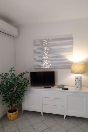 Interior - Apartment Luzi by Interhome (San Teodoro)