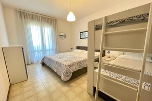 2 bedrooms