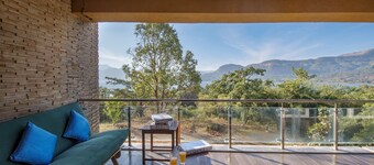 CosmicStays Afita Mohari-Solar Powered Lakehouse