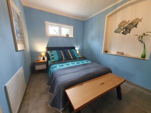 1 bedroom, free WiFi, bed sheets