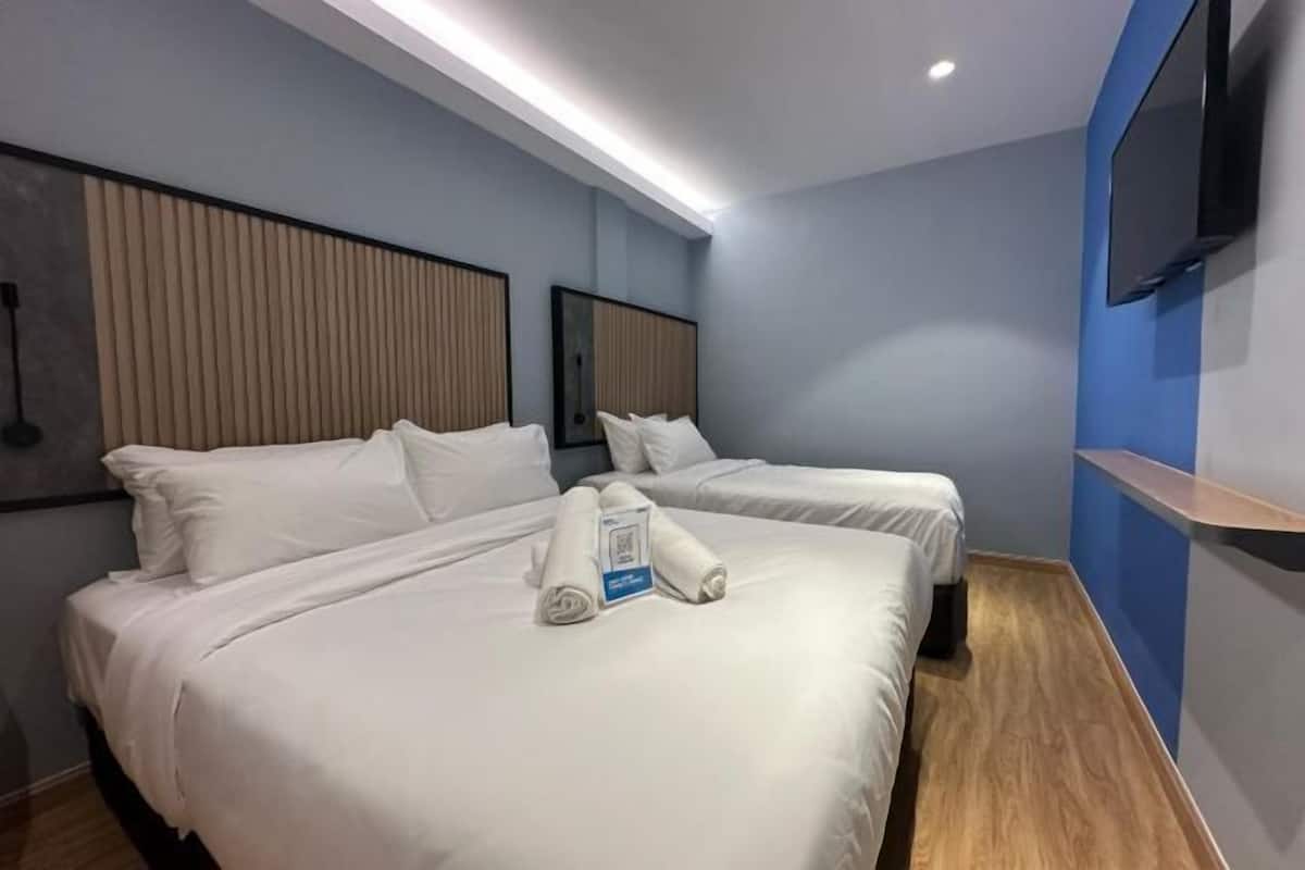 1 bedroom, premium bedding, down duvets, memory-foam beds