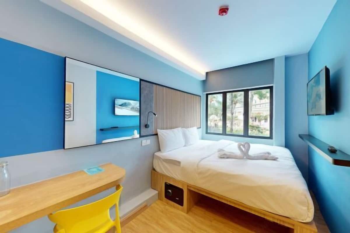 1 bedroom, premium bedding, down duvets, memory-foam beds