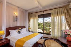 Deluxe Double Room | Egyptian cotton sheets, premium bedding, pillow-top beds, in-room safe