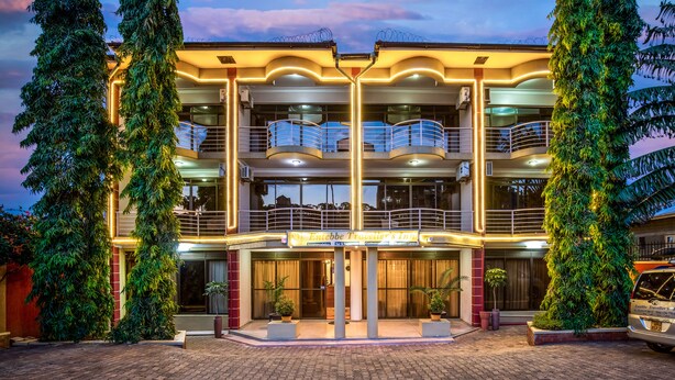 Exterior - ENTEBBE TRAVELLER'S HOTEL (Entebbe)