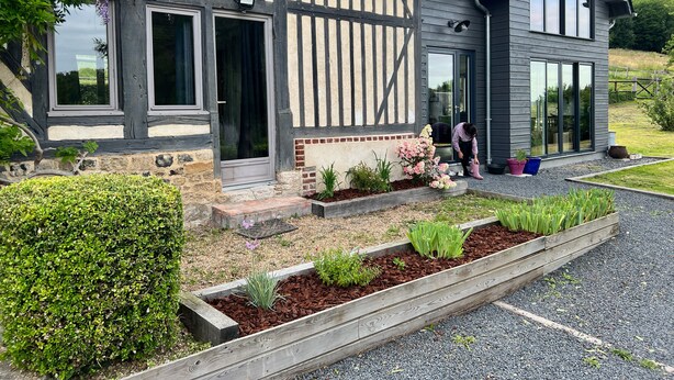 Exterior detail - Studio des Amoureux Honfleur (La Riviere St Sauveur)