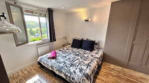 2 bedrooms, free WiFi