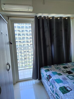 Comfort Condo | 1 bedroom, hypo-allergenic bedding, free WiFi - Shore Residences pasay City (Pasay)