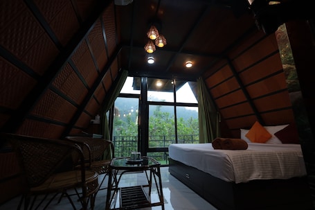 1 habitación, tabla de planchar con plancha, wifi gratis y ropa de cama