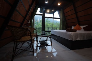 Exclusive-Studio, 2 Schlafzimmer, Balkon, Bergblick | Bügeleisen/Bügelbrett, kostenloses WLAN, Bettwäsche