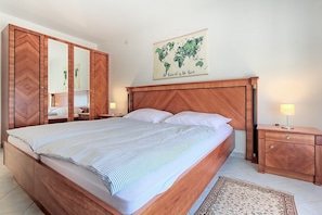 2 camere, una cassaforte in camera, Wi-Fi gratuito, lenzuola