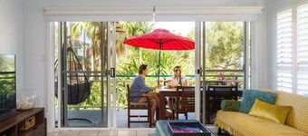 Sunny Seaside Retreat in Coolum Beach
