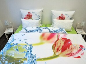 3 bedrooms, free WiFi, bed sheets