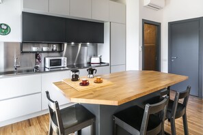Private kitchen - Moderno Flat 2 Matrimoniali e 2 Bagni con Balcone (Roma)