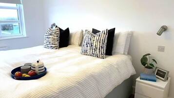 3 bedrooms, iron/ironing board, travel crib, WiFi