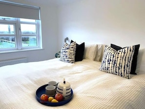 3 soverom, strykejern/-brett, reiseseng for barn og wi-fi