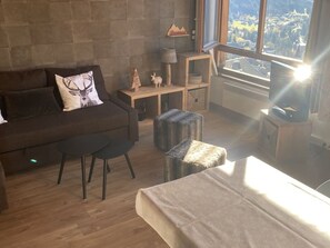 TV - Cozy apt in Châtel: 5 guests, balcony, parking, WIFI (Châtel)