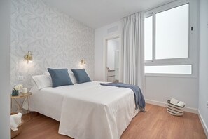 2 bedrooms, iron/ironing board, WiFi, bed sheets - Mary Sánchez Beach Apartments (Las Palmas de Gran Canaria)
