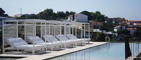 Indoor pool, outdoor pool