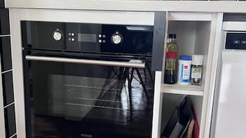 Kursi makan untuk bayi