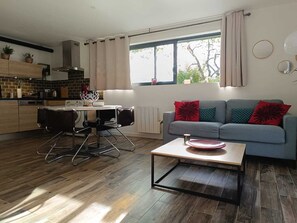 Living area - Chez Nat et Jean, un Cocon de Sérénité et de Calme (Réalmont)